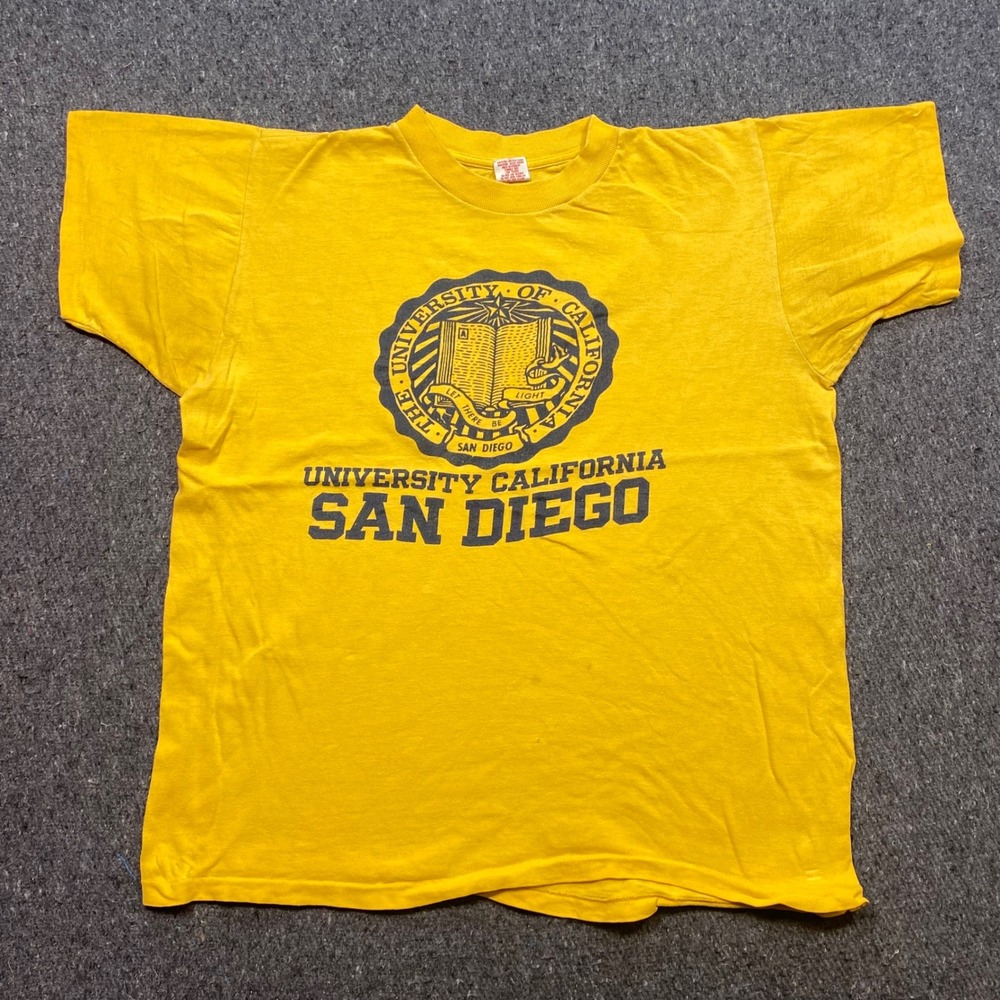 Collegiate Pacific UCSD TShirt Sz L Mens Yellow Vintage 90s Skater UC San Diego